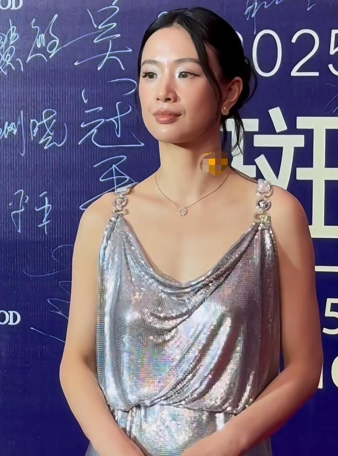 李梦较上劲了！江苏苦练三小时，就是要证明：我依然是最强！(女足李梦雯简历)